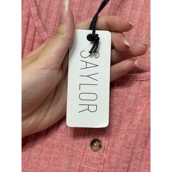 NWT SAYLOR Malavika Knitted Puff Sleeve Scoop Neckline Cardigan Midi Dress M - Picture 7 of 13